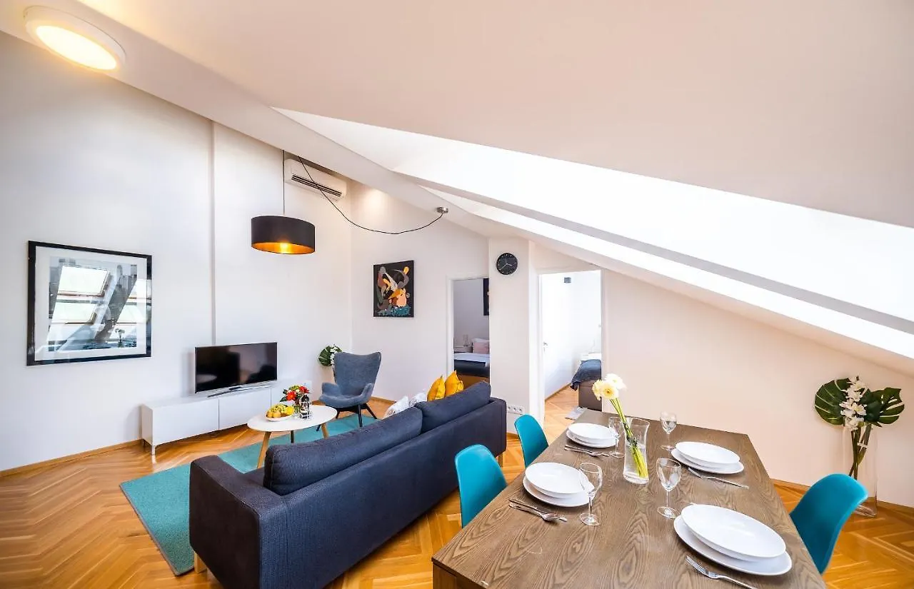 Luxurious Woodrow Wilson Apt In Prague Centre Apartment