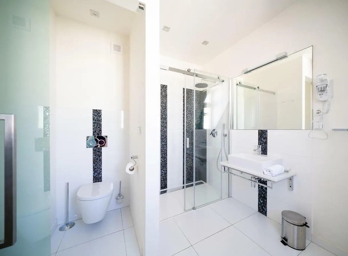 Apartment Luxurious Woodrow Wilson Apt In Prague Centre